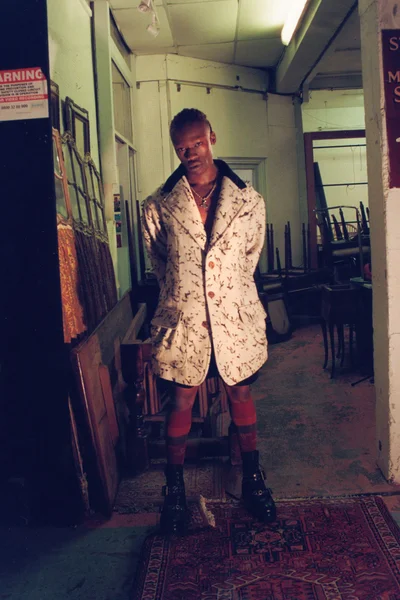 Look 16